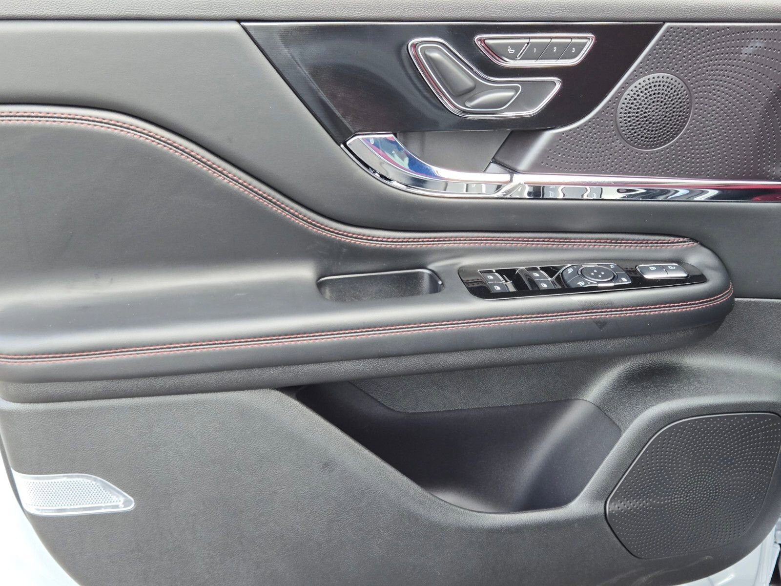 New 2026 Lincoln Corsair Grand Touring image 22