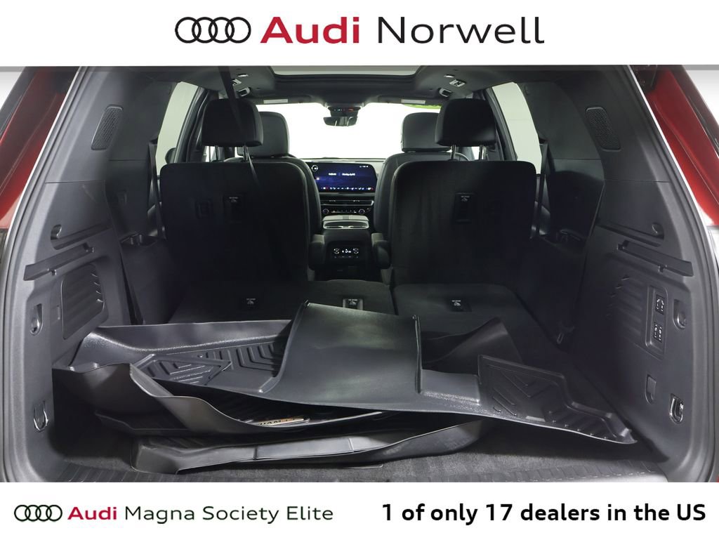 Used 2024 Chevrolet Traverse RS image 14