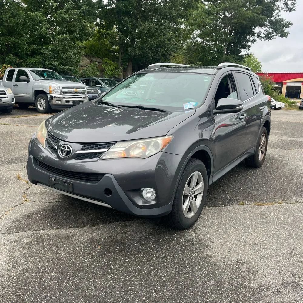 Used 2015 Toyota RAV4 XLE AWD/4WD image 1
