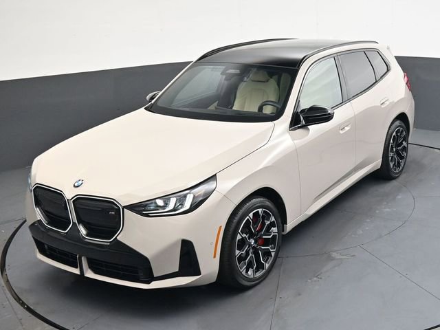 Used 2025 BMW X3 M50 w/ Premium Package image 32
