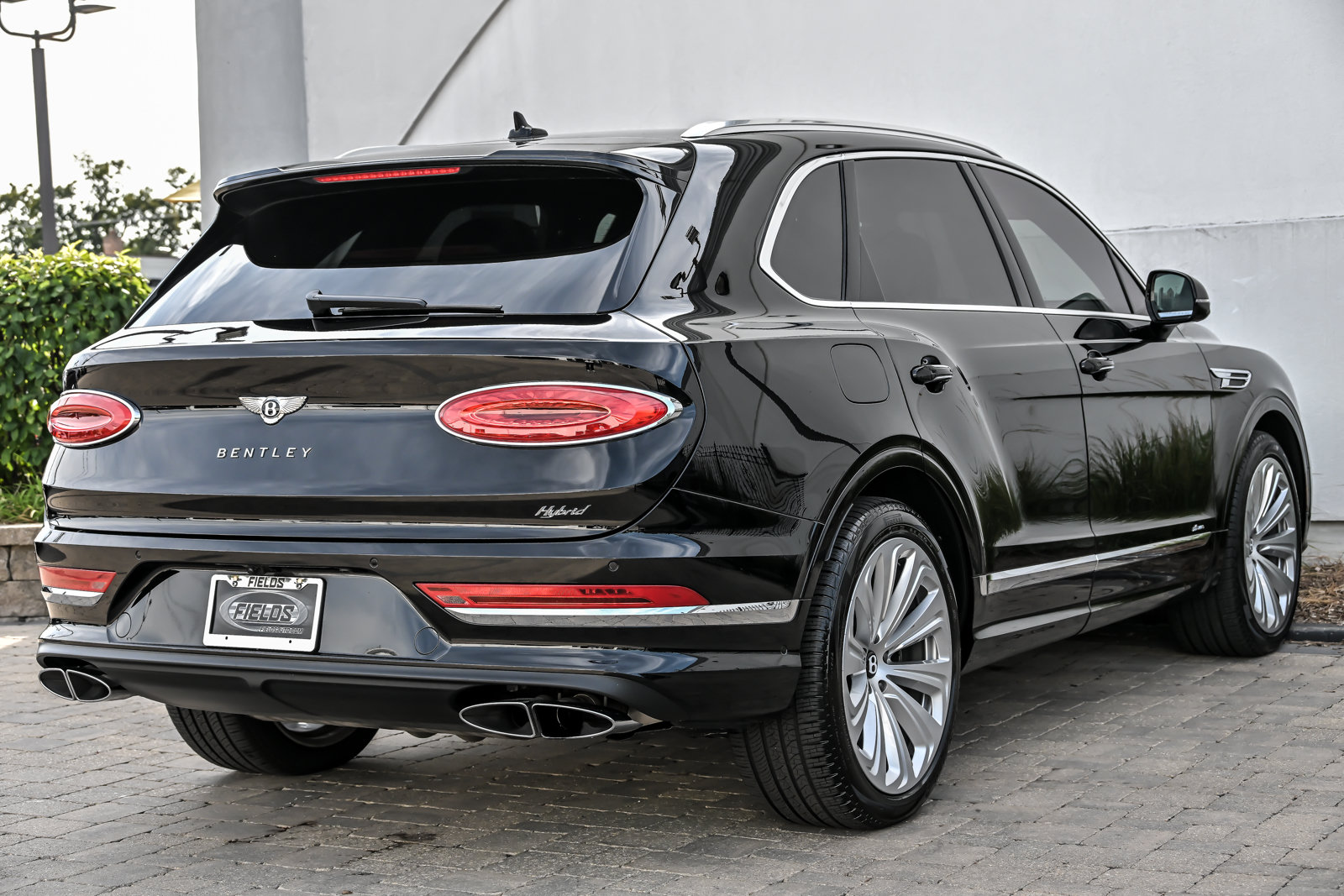 Certified 2023 Bentley Bentayga Plug-In Hybrid AWD/4WD image 13