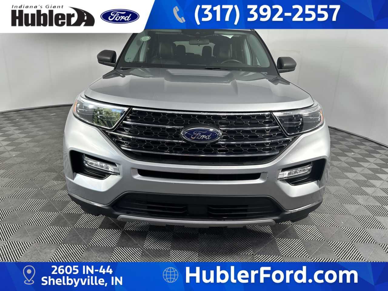 Used 2024 Ford Explorer XLT w/ Equipment Group 202A AWD/4WD image 3