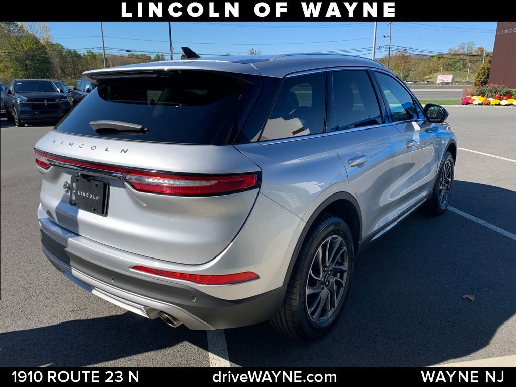 Used 2020 Lincoln Corsair AWD w/ Equipment Group 101A image 7