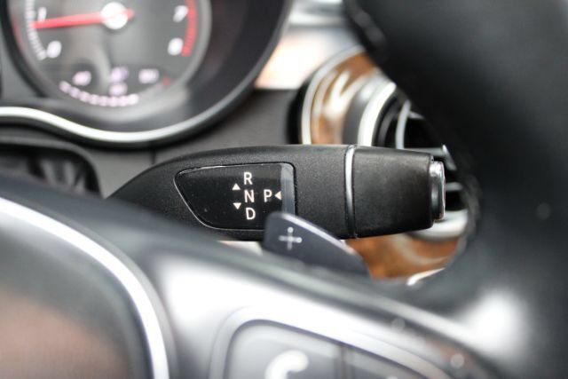 Used 2015 Mercedes-Benz C 300 4MATIC Sedan image 25