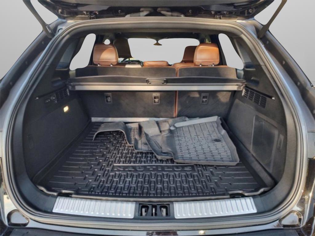 Used 2021 Lincoln Nautilus Reserve AWD/4WD image 29