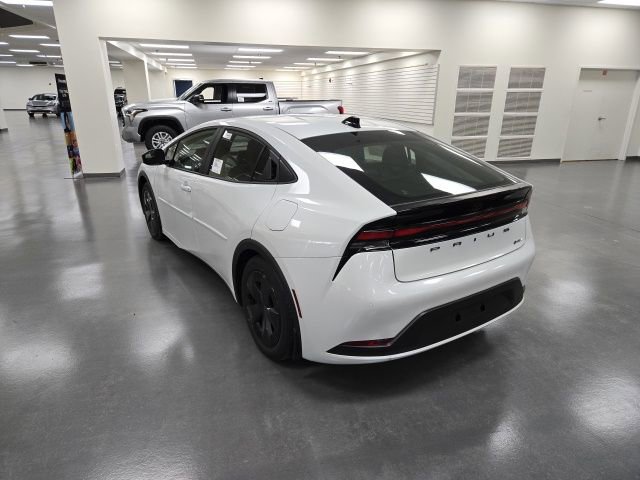 New 2026 Toyota Prius LE image 4