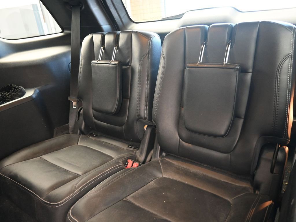 Used 2017 Ford Explorer Limited w/ Equipment Group 301A image 17