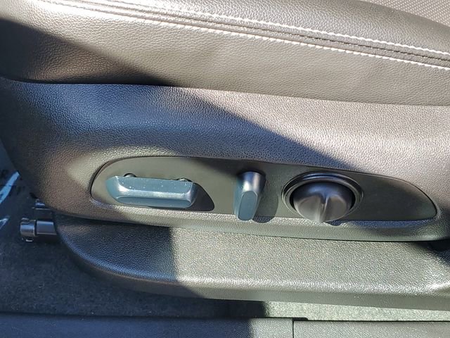 Certified 2024 GMC Terrain SLT AWD/4WD image 6