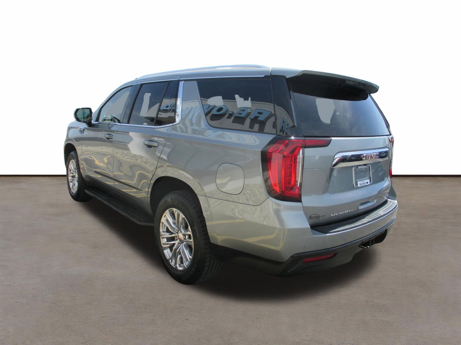 Used 2023 GMC Yukon SLE w/ Gmc Pro Safety Plus Package AWD/4WD image 5