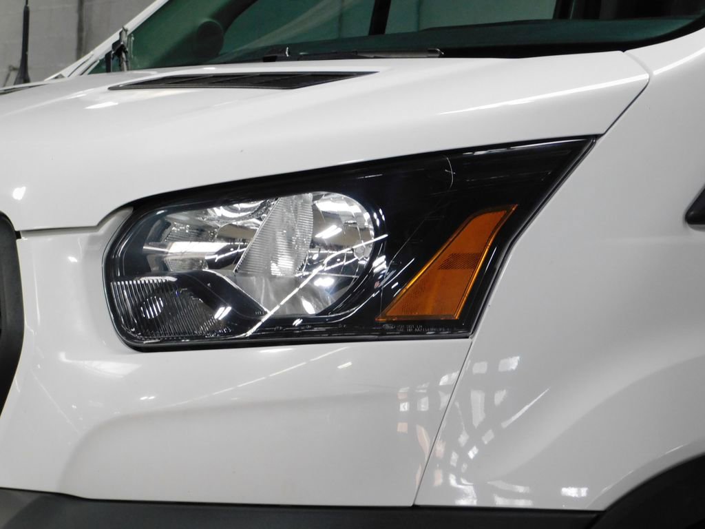 Used 2022 Ford Transit 250 148 High Roof Extended AWD image 17