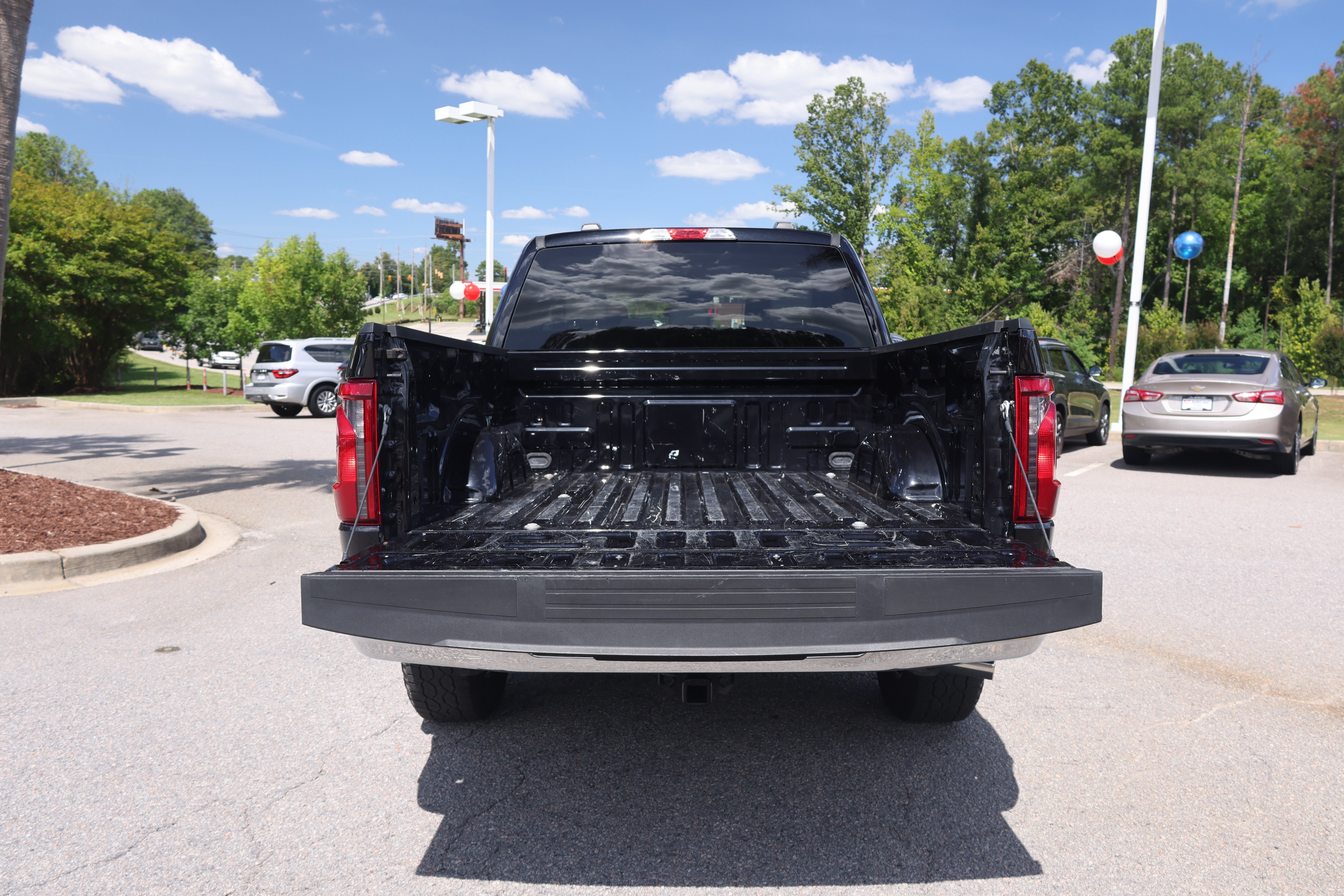 Used 2025 Ford F150 XLT w/ Equipment Group 301A Standard AWD/4WD image 4