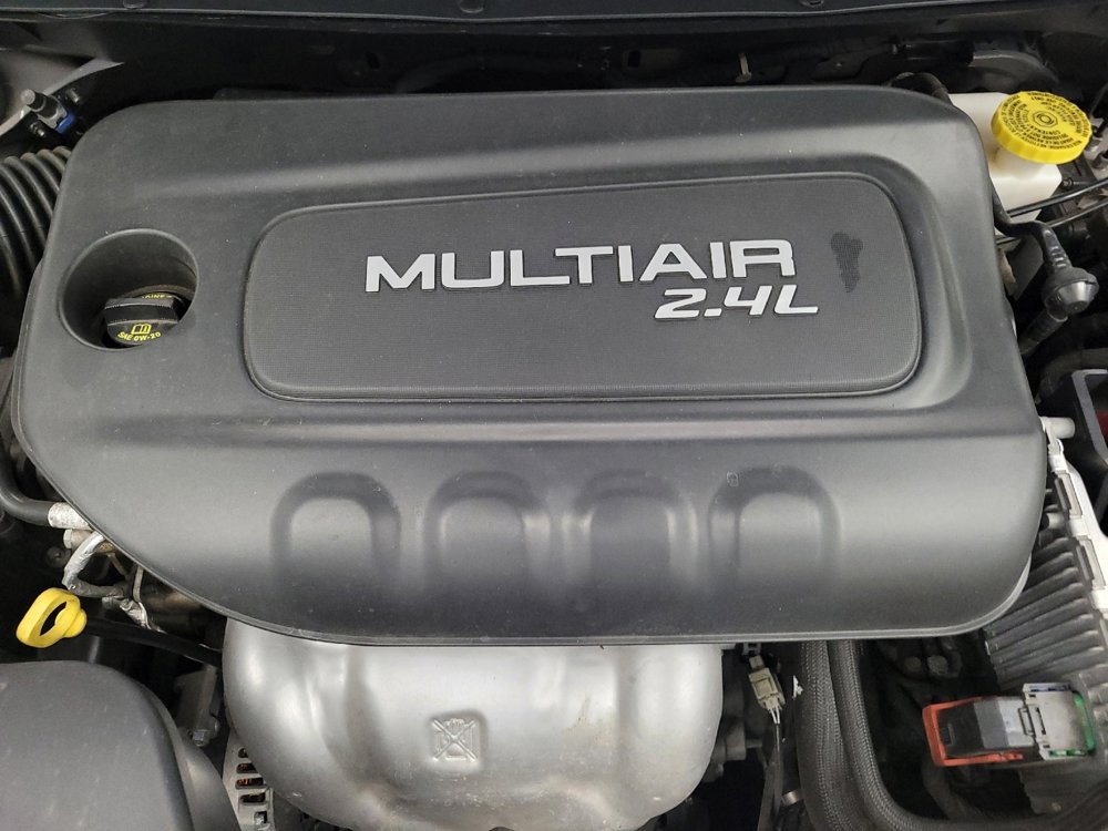 Used 2019 Jeep Cherokee Latitude Plus image 30