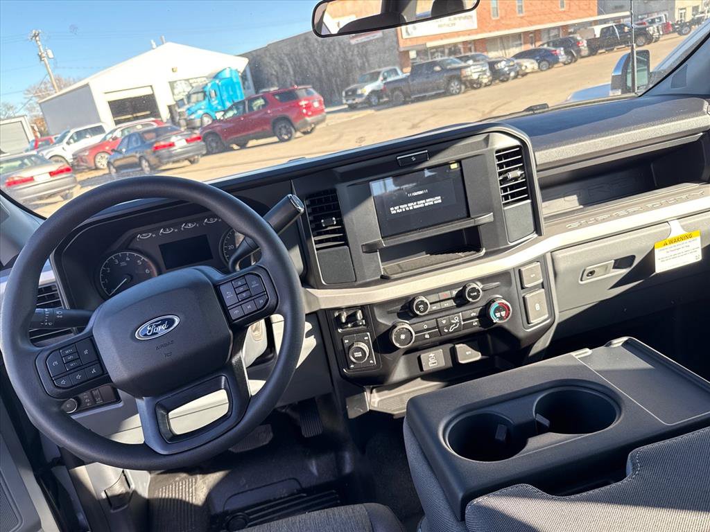 New 2026 Ford F250 XL w/ XL Off-Road Package AWD/4WD image 7