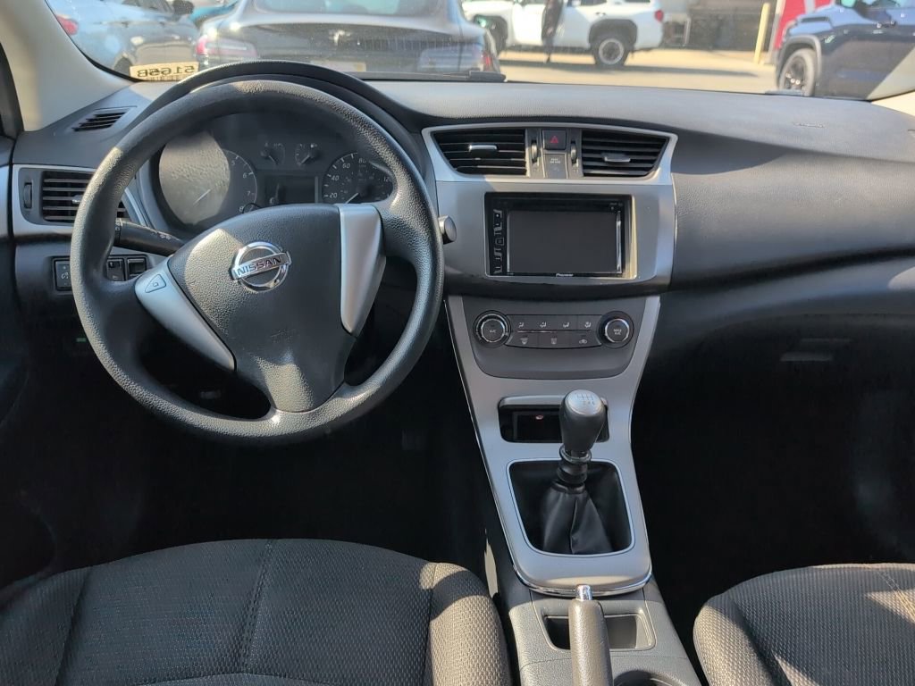 Used 2013 Nissan Sentra S image 10