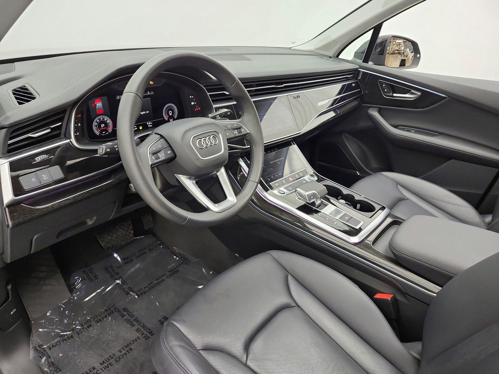 Used 2023 Audi Q7 2.0T Premium Plus w/ Premium Plus Package AWD/4WD image 12