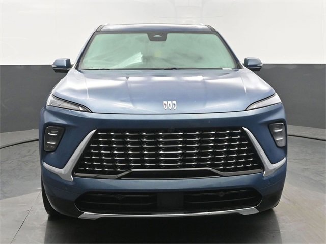 Certified 2025 Buick Enclave Avenir w/ Super Cruise Package image 8