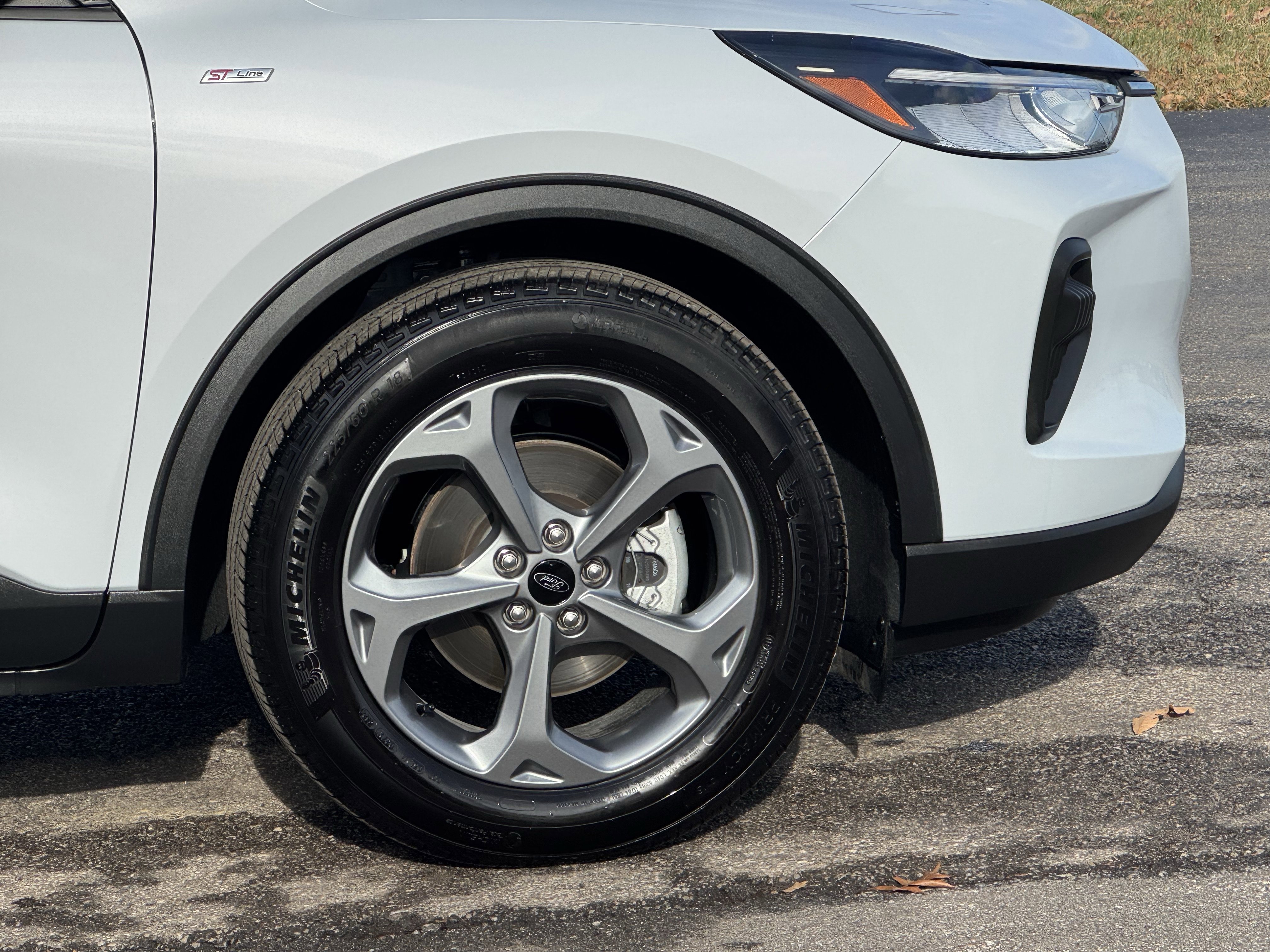 Used 2025 Ford Escape ST-Line image 9