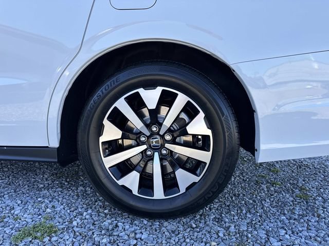 New 2026 Honda Odyssey EX-L image 3