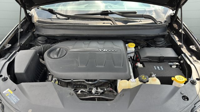 Used 2022 Jeep Cherokee Limited AWD/4WD image 18