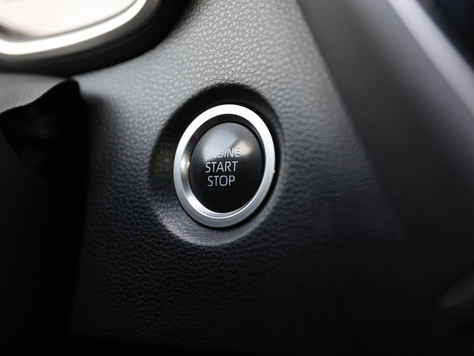 Used 2020 Toyota Corolla SE w/ SE Preferred Package image 27