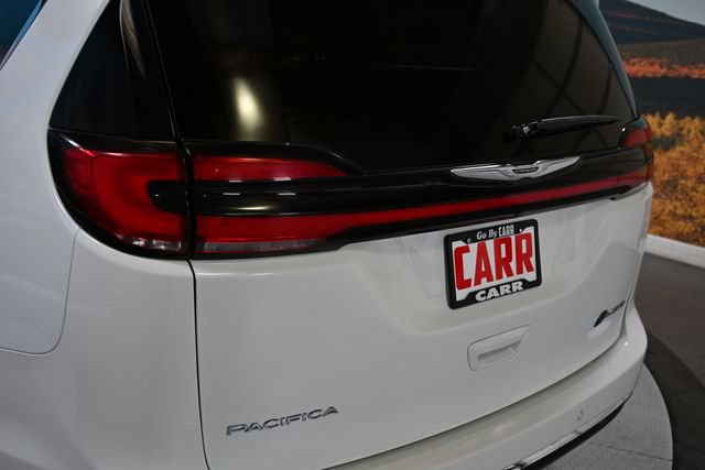 Used 2023 Chrysler Pacifica Limited FWD image 16