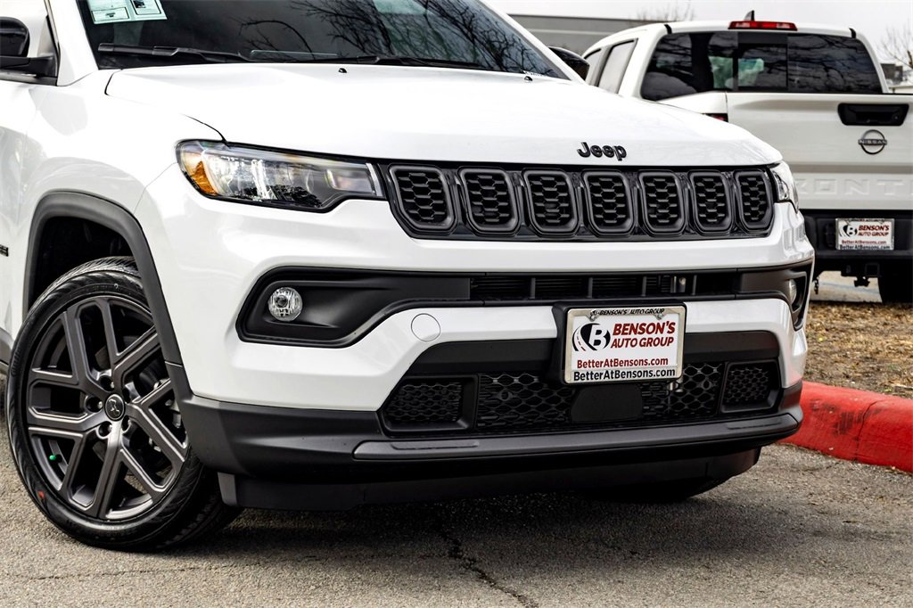 New 2026 Jeep Compass Latitude image 3