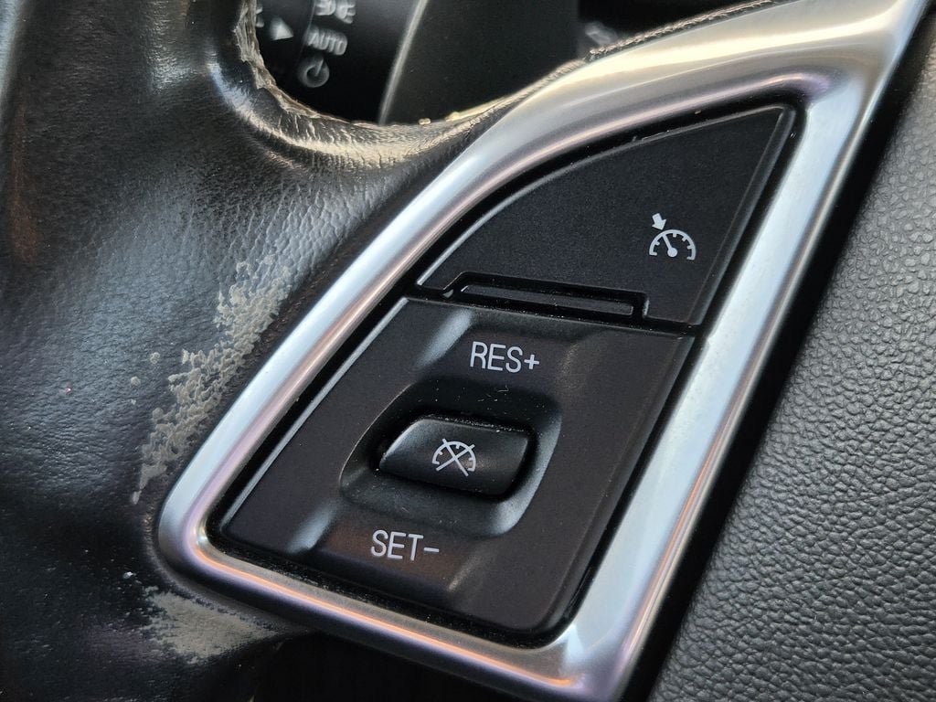 Used 2020 Chevrolet Camaro LT RWD image 23