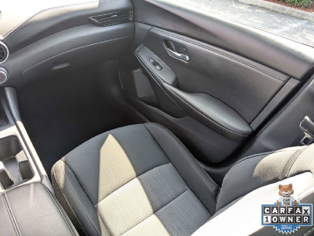 Used 2025 Nissan Sentra SV FWD image 22