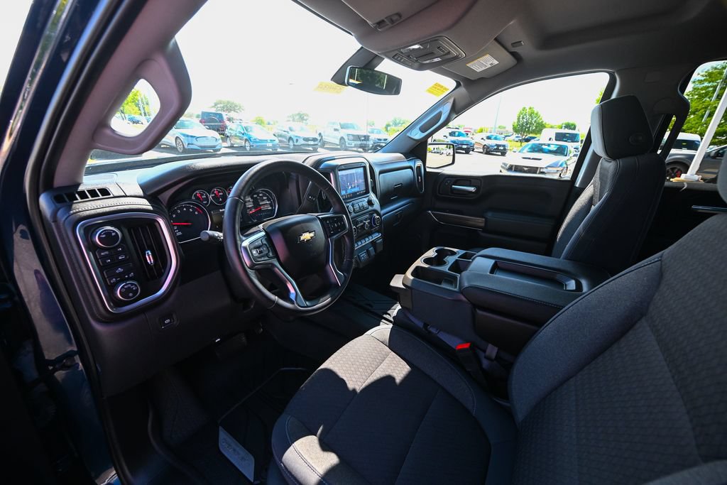 Used 2019 Chevrolet Silverado 1500 LT w/ All-Star Edition AWD/4WD image 18