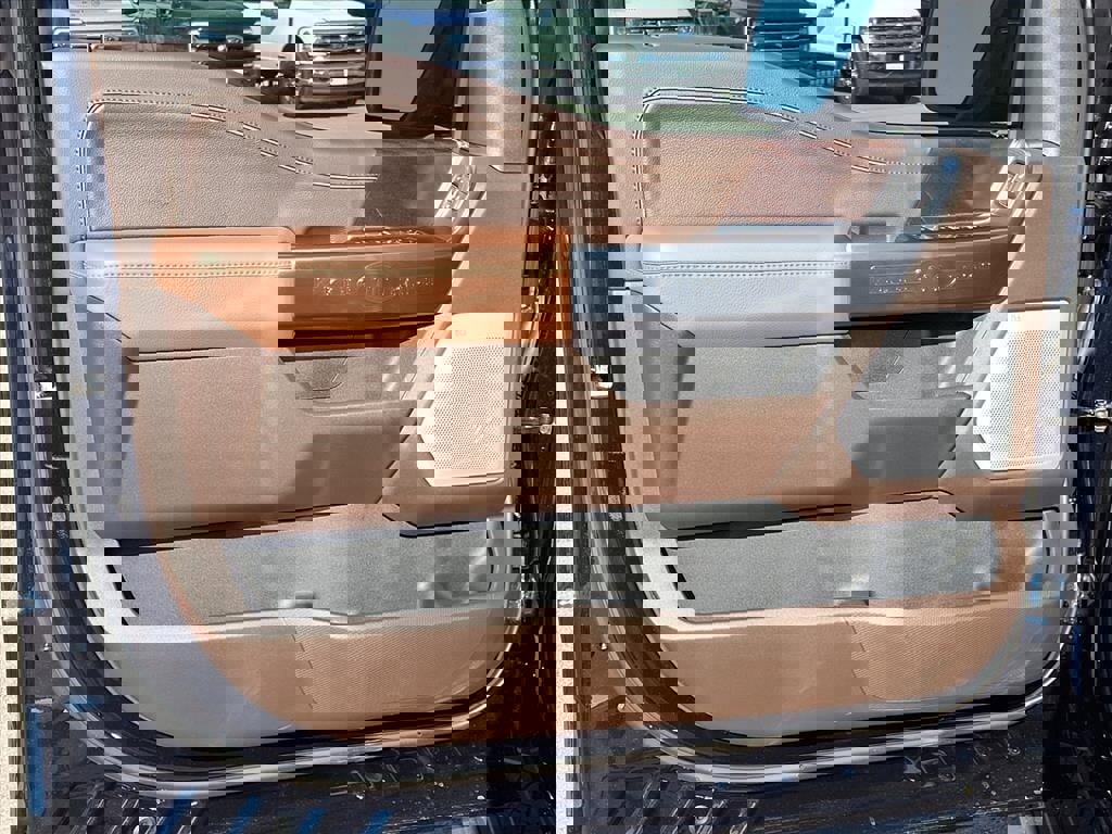 New 2025 Ford F150 King Ranch w/ FX4 Off-Road Package image 23