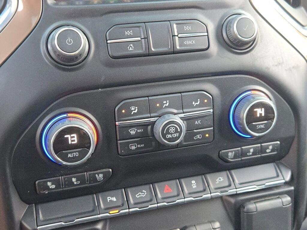 Used 2021 Chevrolet Silverado 2500 High Country AWD/4WD image 31