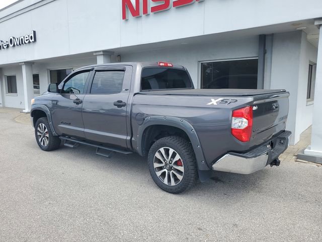Used 2017 Toyota Tundra SR5 w/ SR5 Upgrade Package AWD/4WD image 2