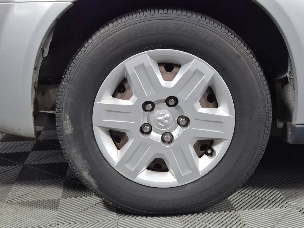 Used 2008 Dodge Grand Caravan SE FWD image 25