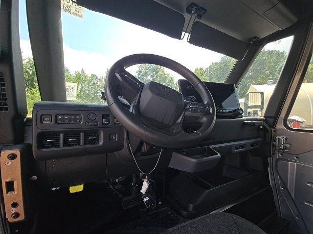 Used 2024 Chevrolet Brightdrop 600 w/ Commercial Equipment Package AWD/4WD image 9