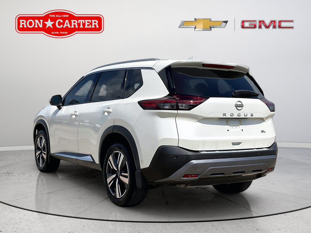 Used 2023 Nissan Rogue SL w/ SL Premium Package FWD image 4