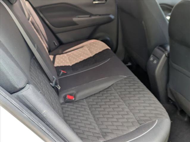 Certified 2021 Nissan Kicks SV FWD image 18