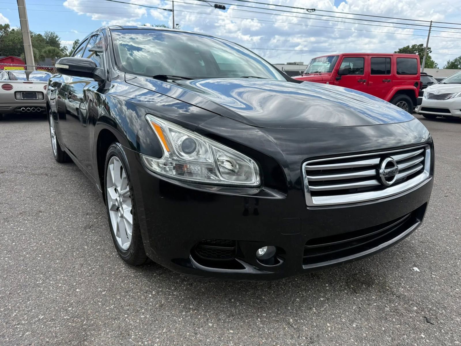 Used 2014 Nissan Maxima 3.5 SV w/ Premium Package FWD image 3