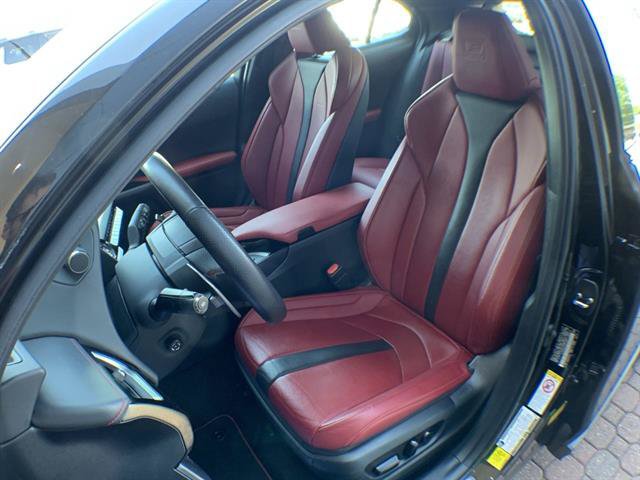 Used 2019 Lexus UX 200 F Sport w/ F Sport Premium Package FWD image 11