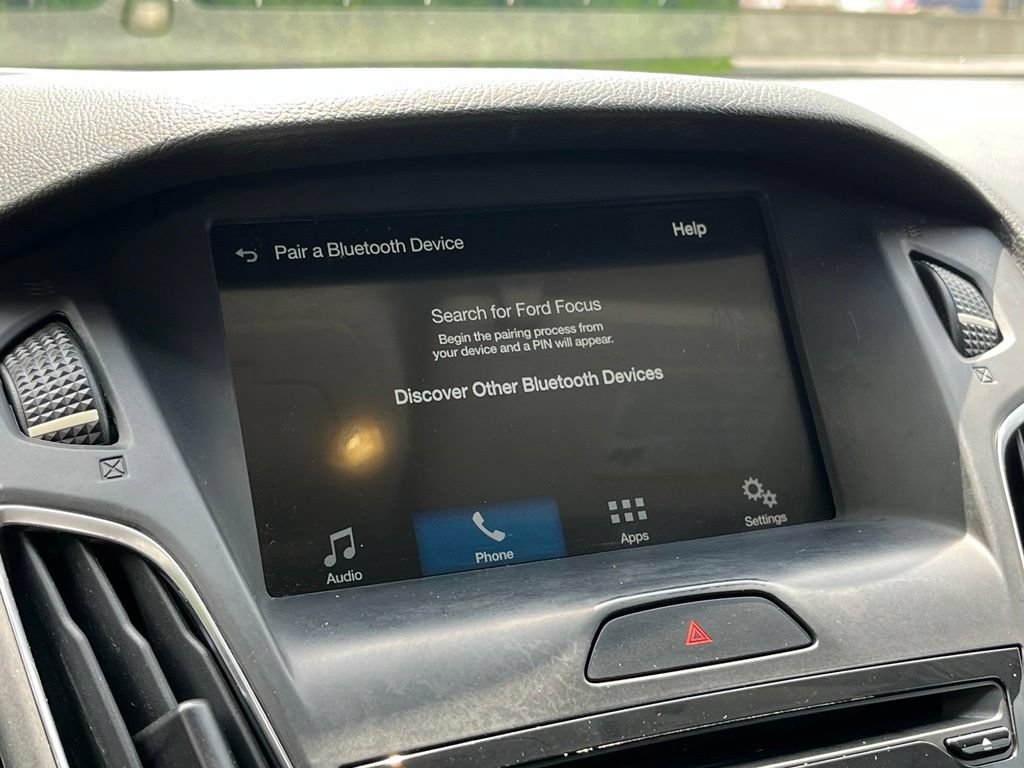 Used 2017 Ford Focus SEL FWD image 36