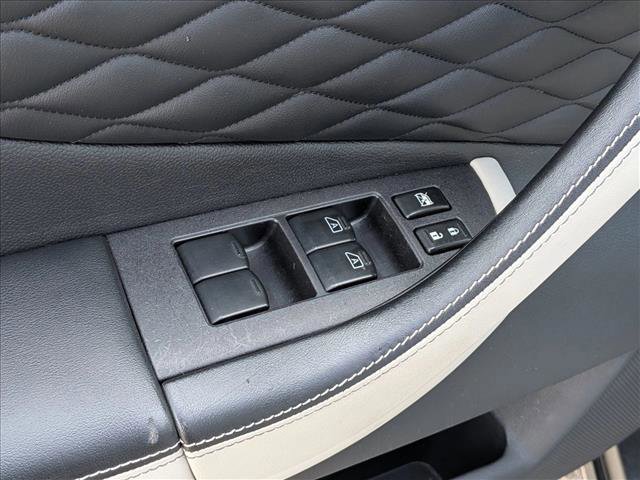 Used 2017 INFINITI QX70 2WD w/ Limited Package image 12