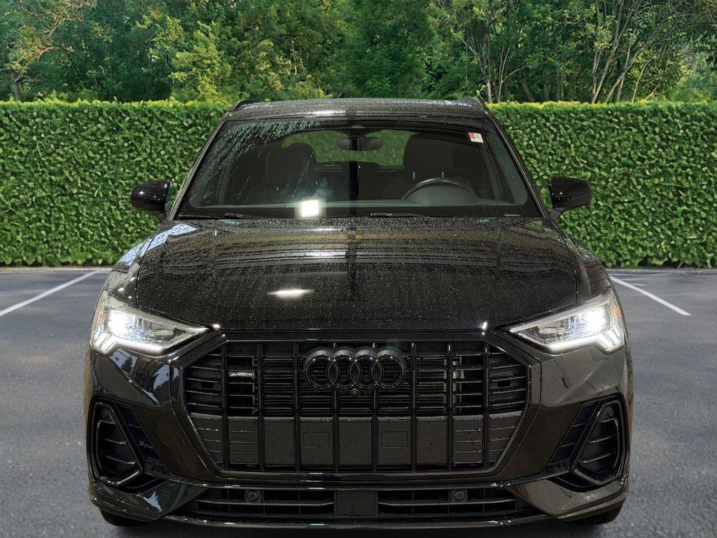 Used 2023 Audi Q3 2.0T Premium Plus w/ Premium Plus Package AWD/4WD image 9