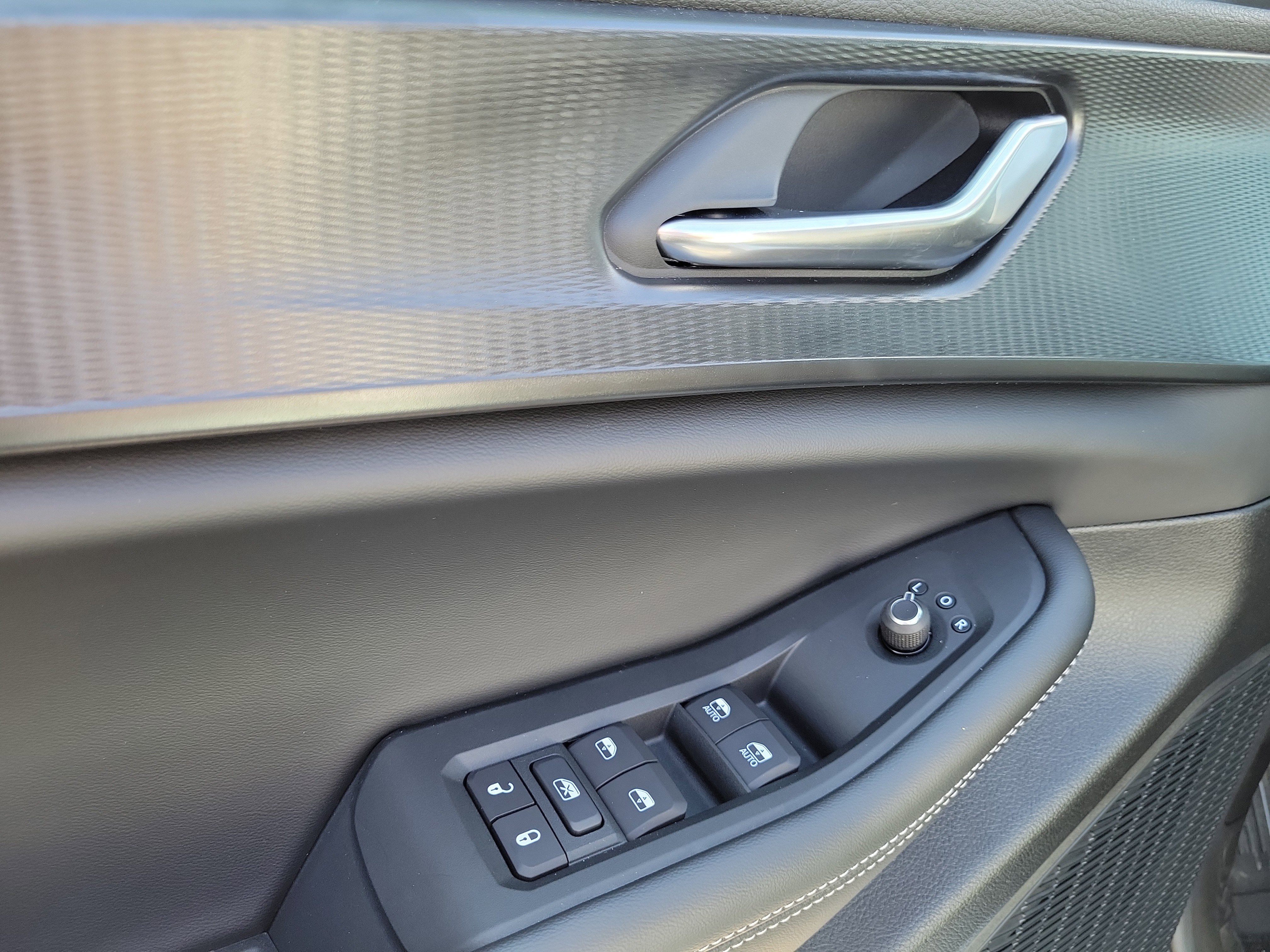 New 2025 Jeep Grand Cherokee Laredo X image 17