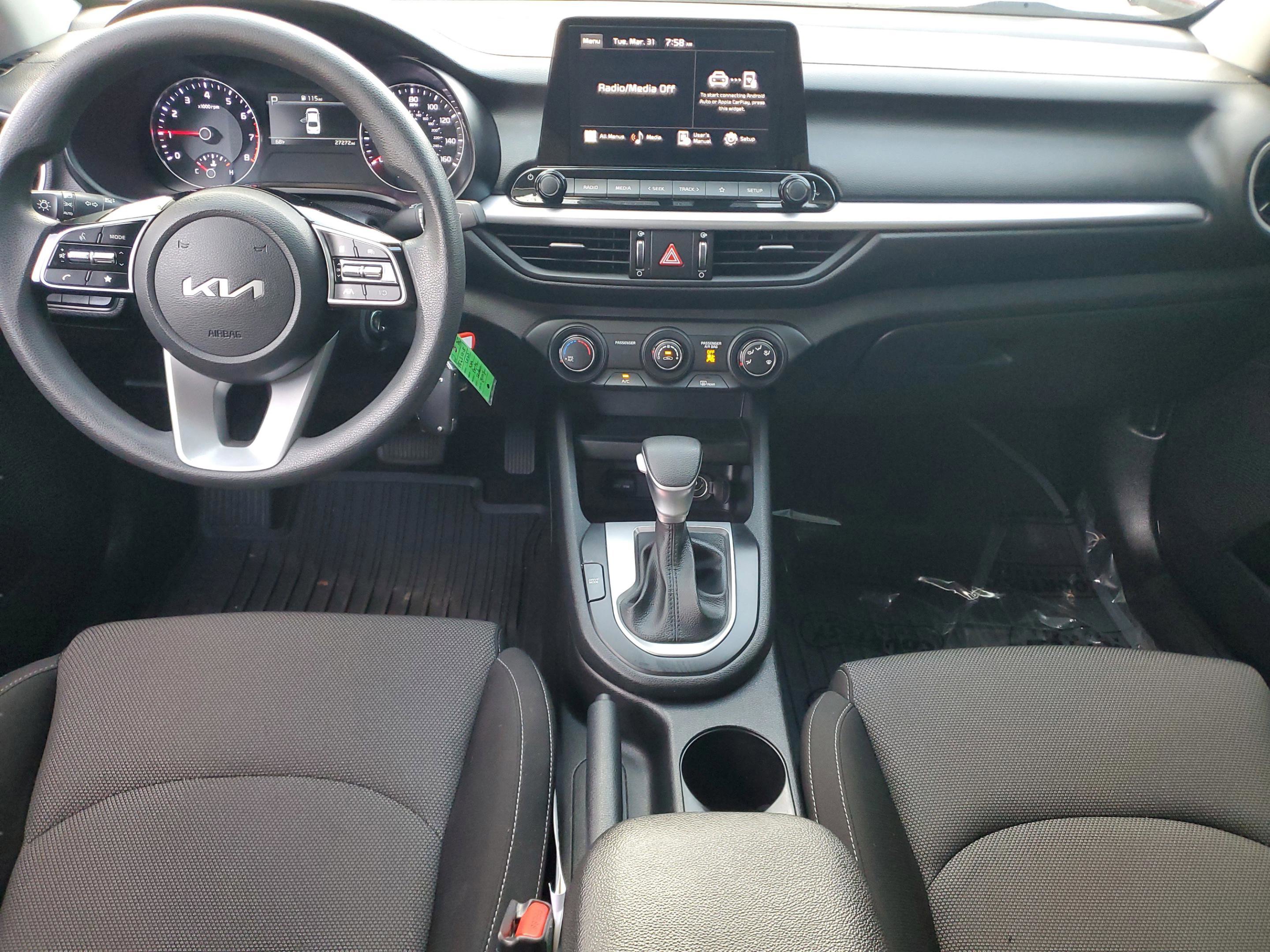 Certified 2023 Kia Forte LXS w/ LXS Technology Package image 13