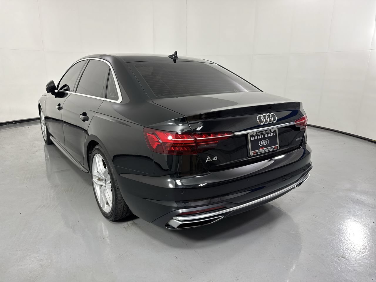 Used 2023 Audi A4 2.0T Premium Plus w/ Premium Plus Package AWD/4WD image 31