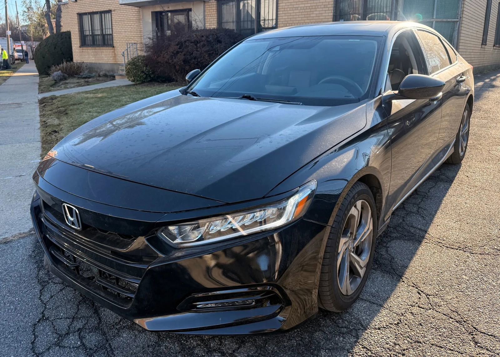 Used 2020 Honda Accord EX image 1