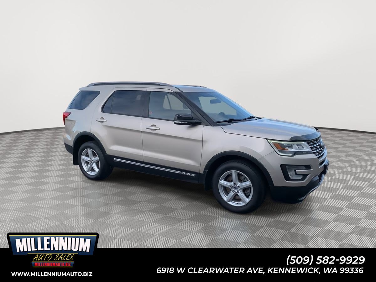 Used 2017 Ford Explorer XLT w/ Equipment Group 202A