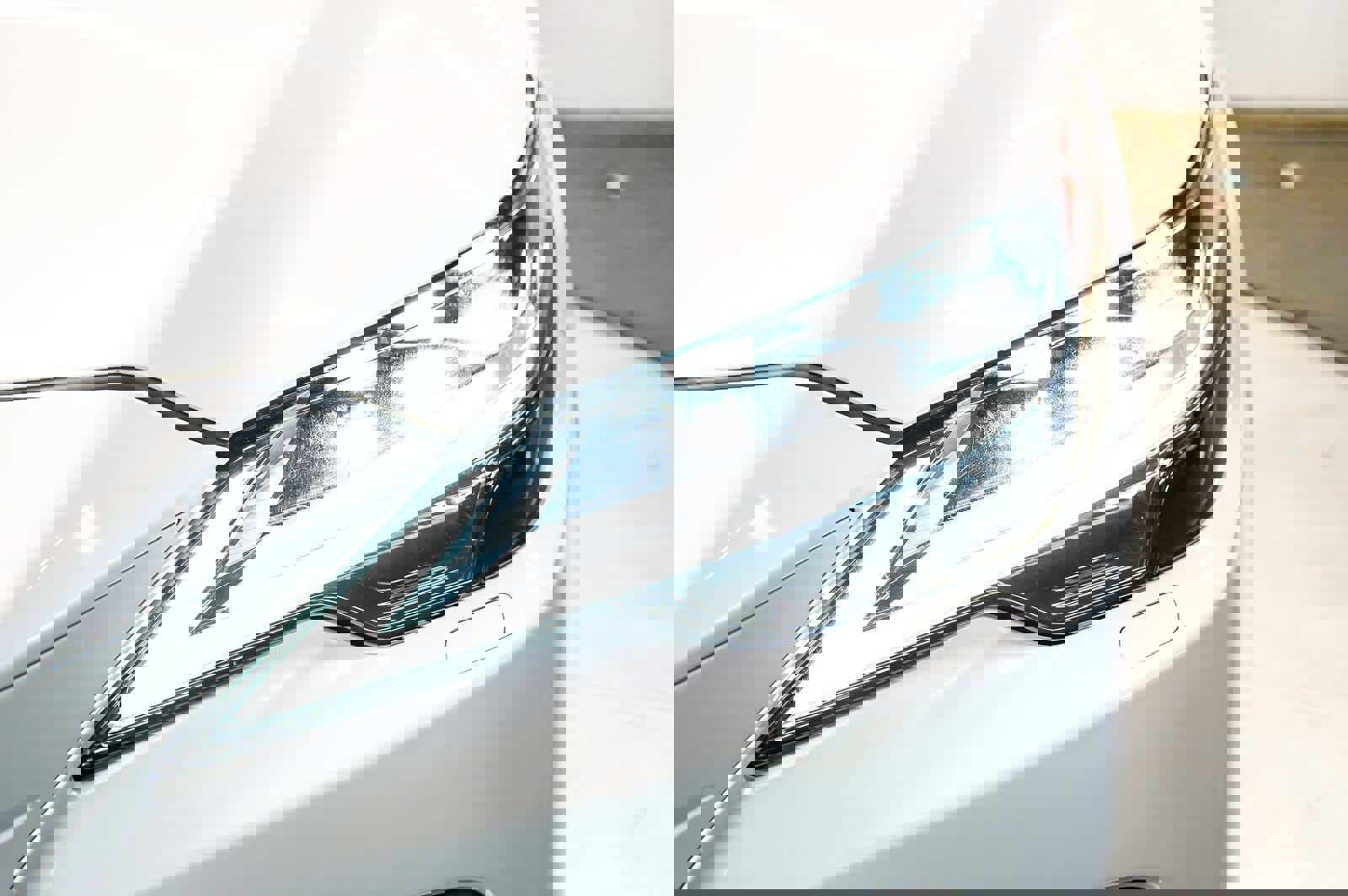 Used 2025 Lexus RX 450h Luxury w/ Convenience Package image 7