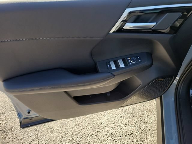 New 2026 Mitsubishi Outlander SE FWD image 23