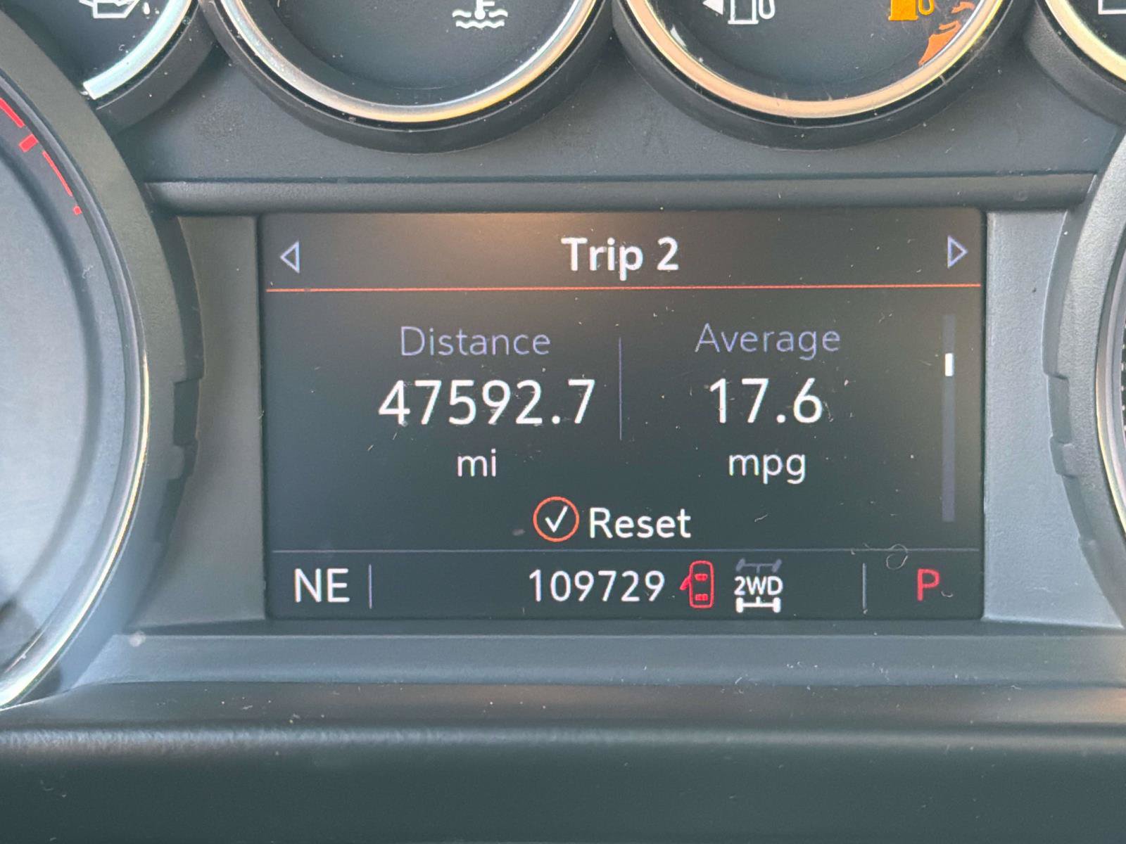 Used 2021 Chevrolet Tahoe LT w/ LT Signature Package AWD/4WD image 39