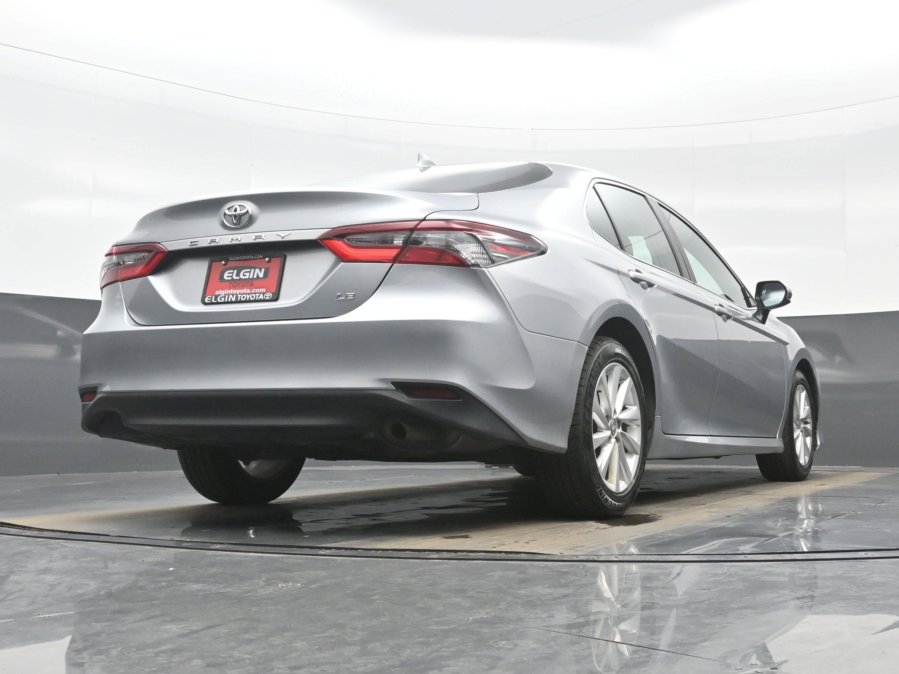 Used 2024 Toyota Camry LE image 30